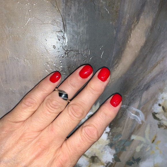 Onyx and Sterling Ring. - Picture 2 of 5